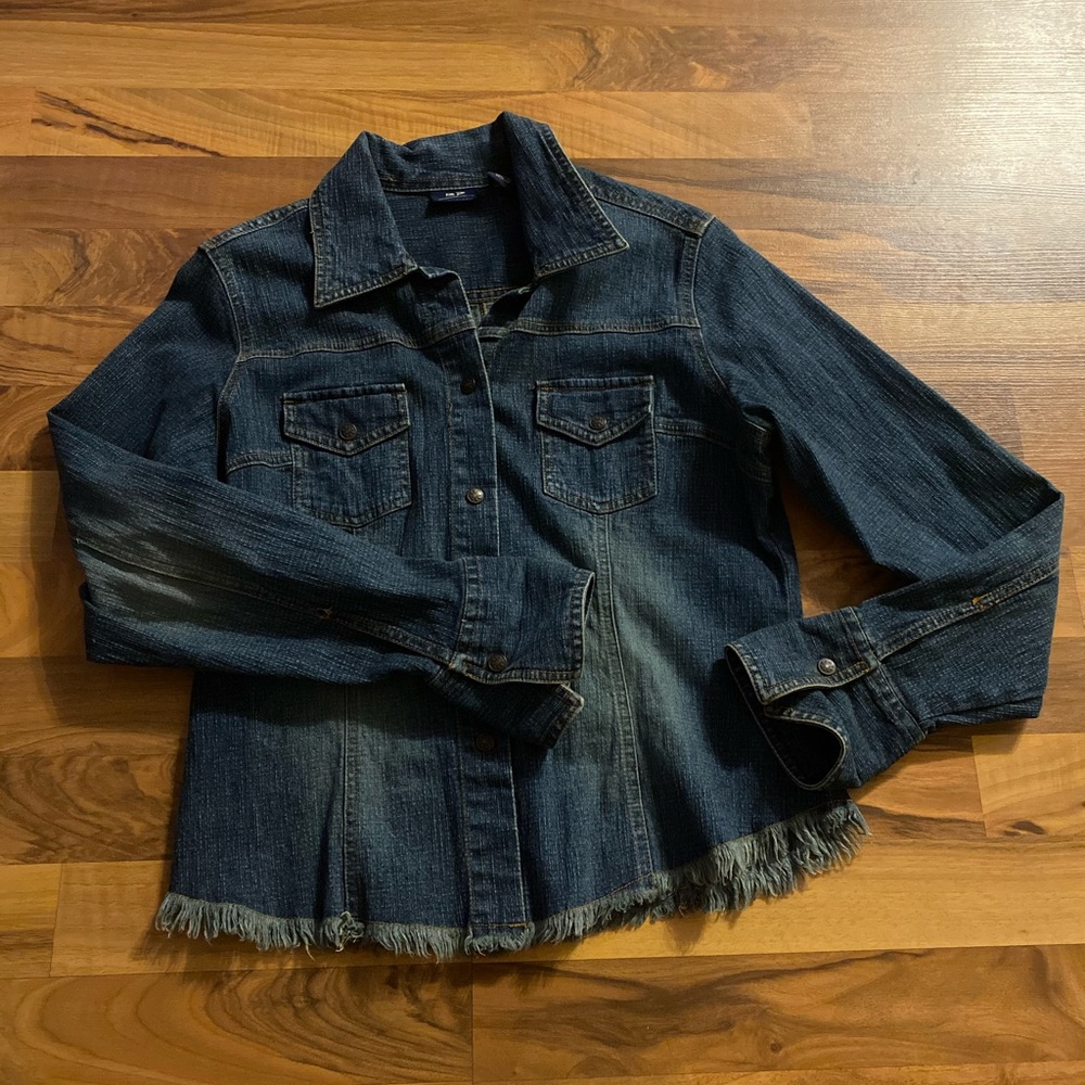 Baileys Point distressed jean jacket